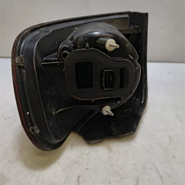 Fanale posteriore parte esterno sinistro VALEO