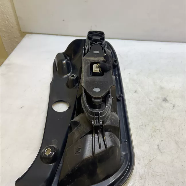 Fanale posteriore sinistro