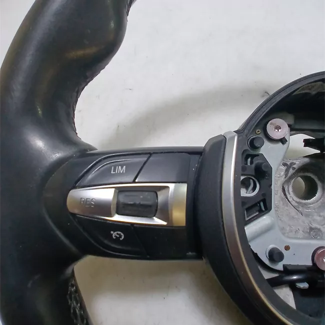 Volante M sport cuoio