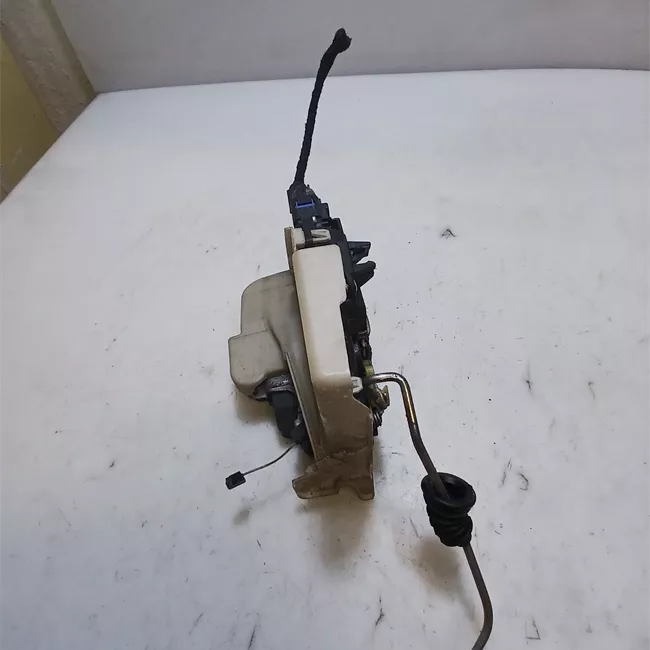 Serratura porta anteriore sinistra