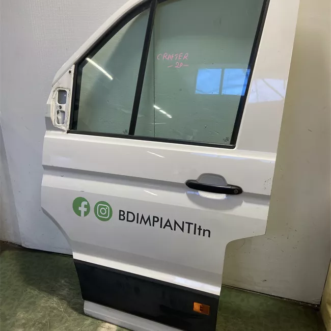 Porta anteriore sinistra