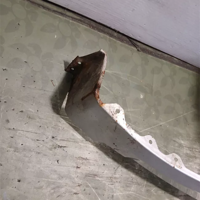 Parafango anteriore sinistro