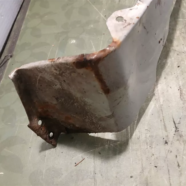 Parafango anteriore sinistro