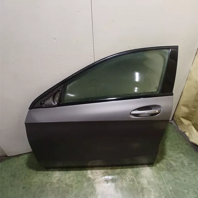 Porta anteriore sinistra