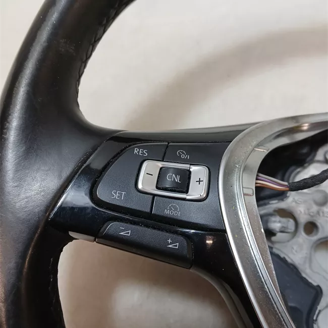 Volante Pelle multifunzione con regolazione velocità tiptr nero