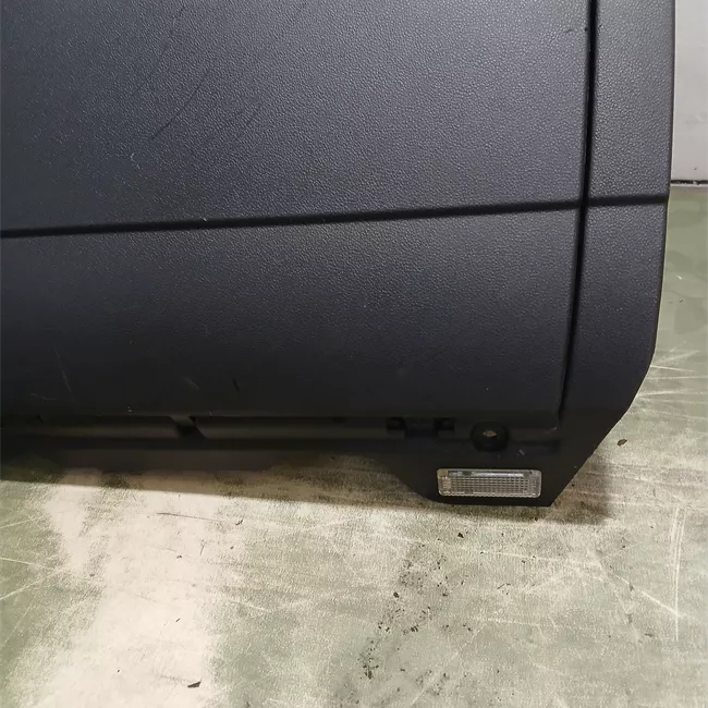 Portaoggetti cruscotto nero titanio