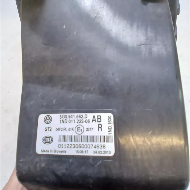 Proiettore fendinebbia destro