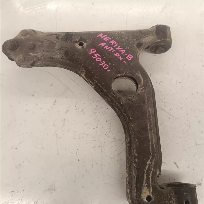 Braccio oscillante sospensione anteriore destro