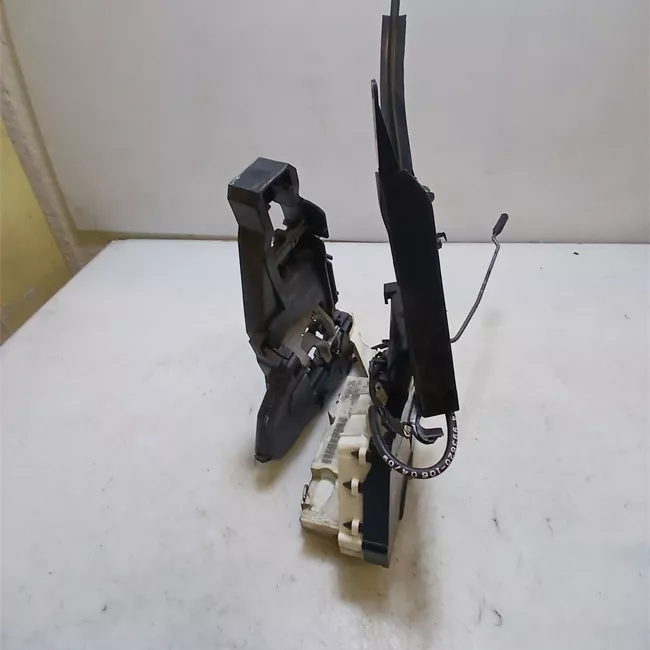 Serratura porta anteriore destra con tiranti