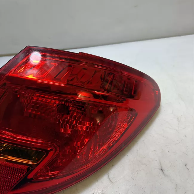 Fanale posteriore parte esterno destro