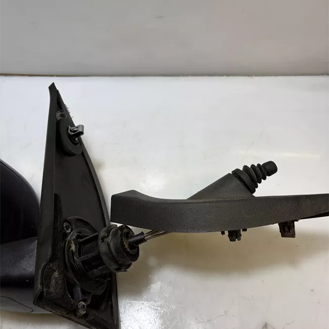 Retrovisore esterno sinistro