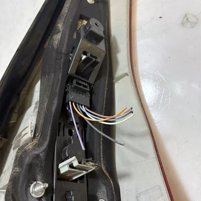 Fanale posteriore sinistro EBASEM-EPACKM