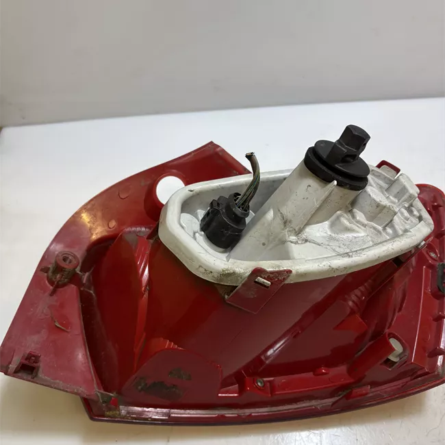 Fanale posteriore sinistro