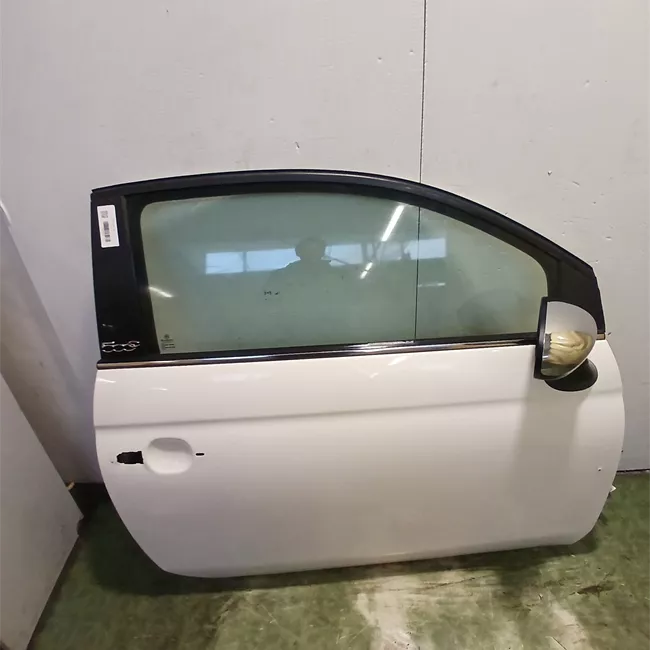 Porta anteriore destra