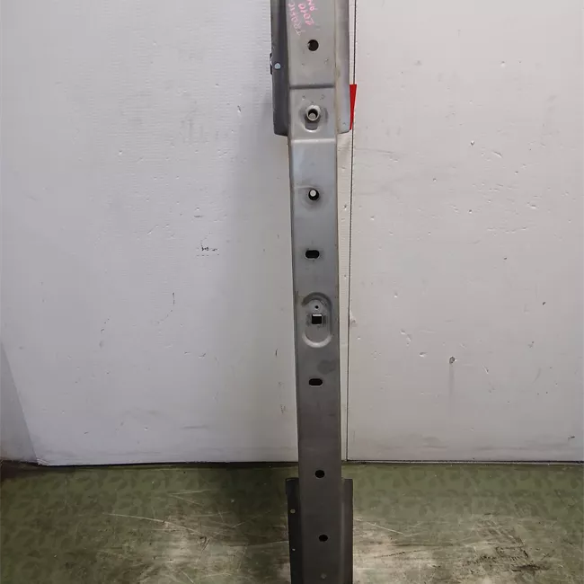 Traversa paraurti anteriore