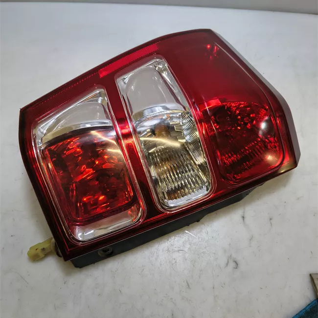 Fanale posteriore sinistro