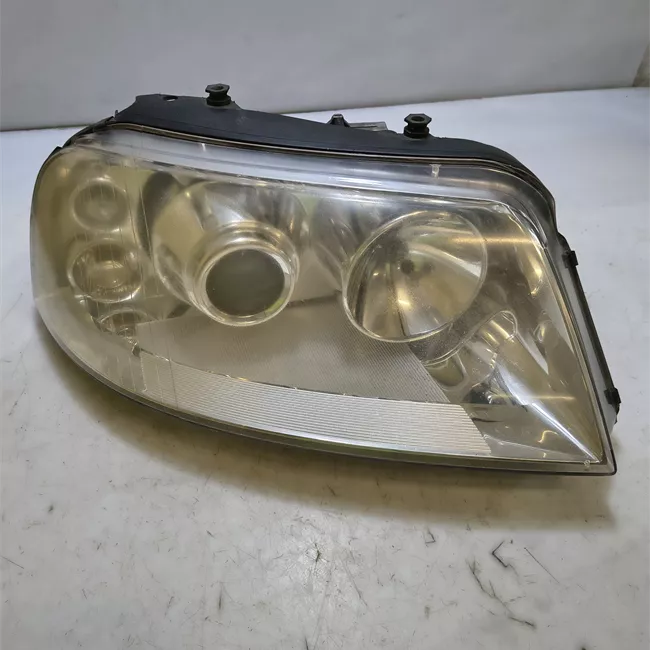 Proiettore destro Xeno