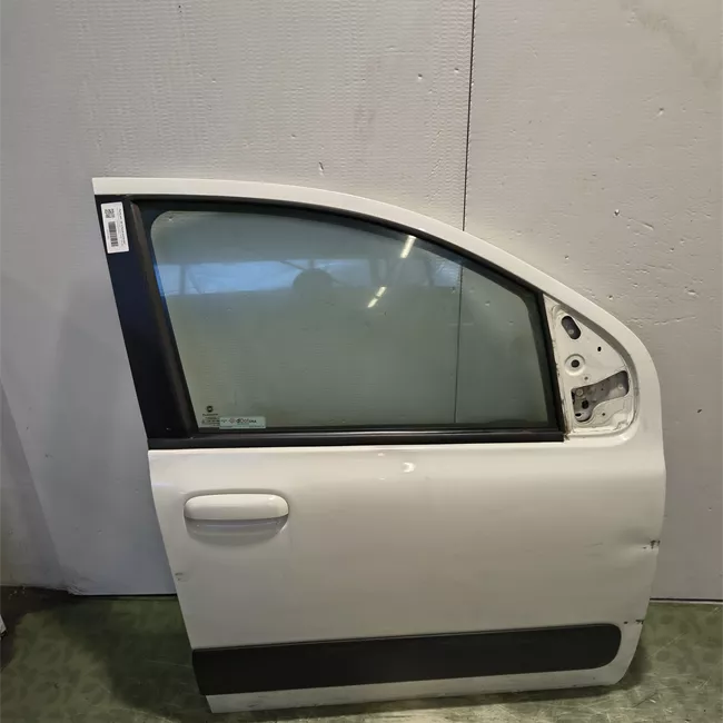 Porta anteriore destra con fasce paracolpi