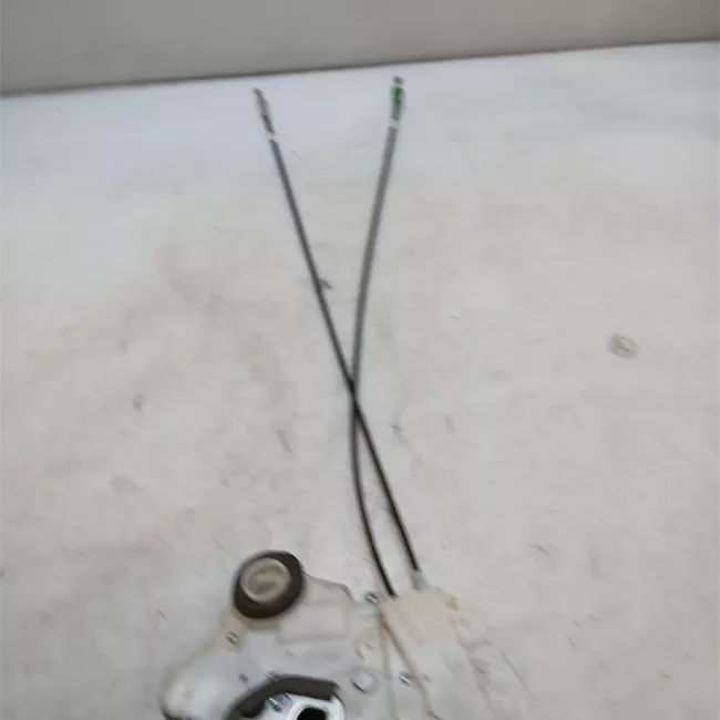 Serratura porta anteriore sinistra