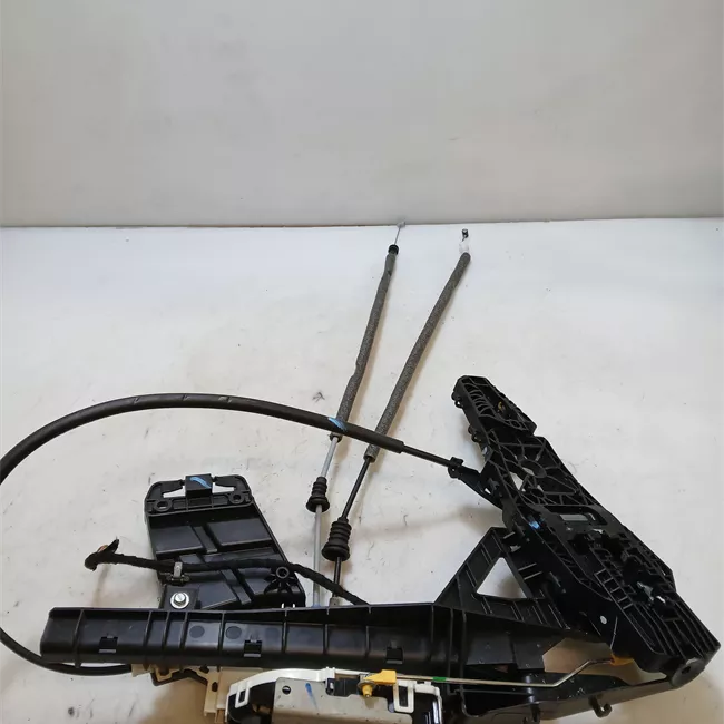 Serratura porta anteriore sinistra