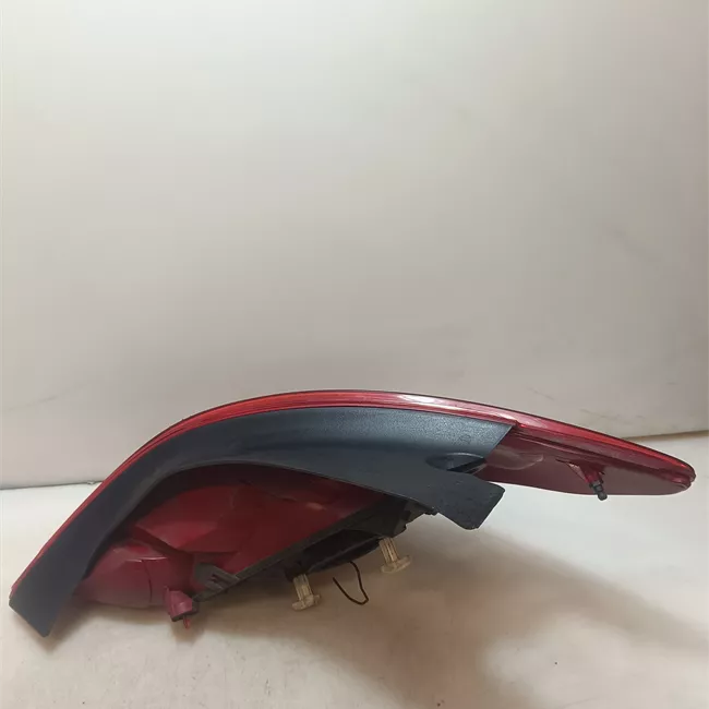 Fanale posteriore sinistro con 1 faro retromarcia