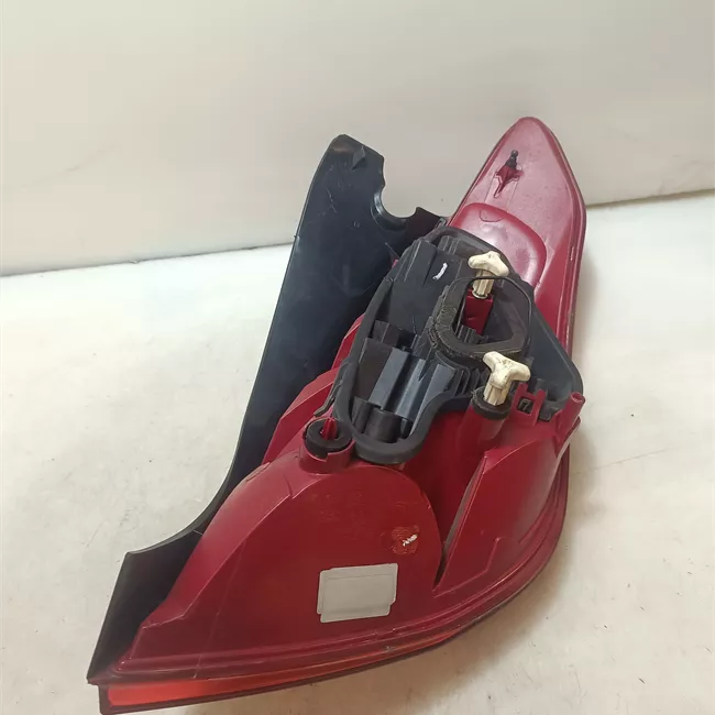 Fanale posteriore sinistro con 1 faro retromarcia