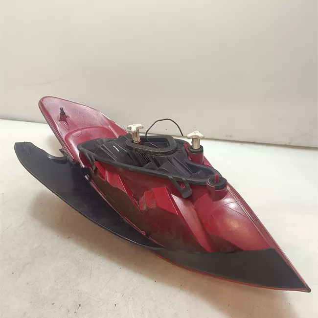 Fanale posteriore sinistro con 1 faro retromarcia