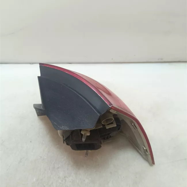 Fanale posteriore parte esterno sinistro VALEO