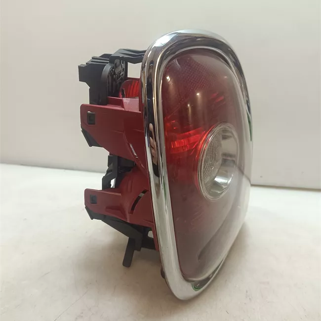 Fanale posteriore sinistro con ind.direz. bianco