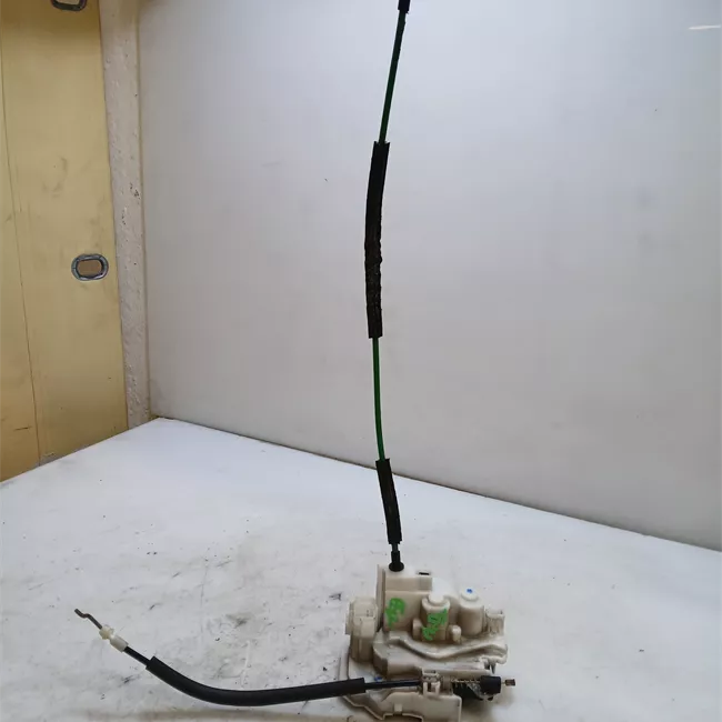 Serratura porta anteriore destra