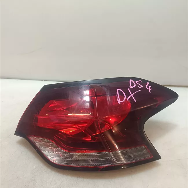 Fanale posteriore parte esterno destro