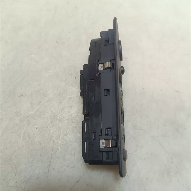 Blocco comandi alzacristalli e retrovisori esterno sinistro Nero