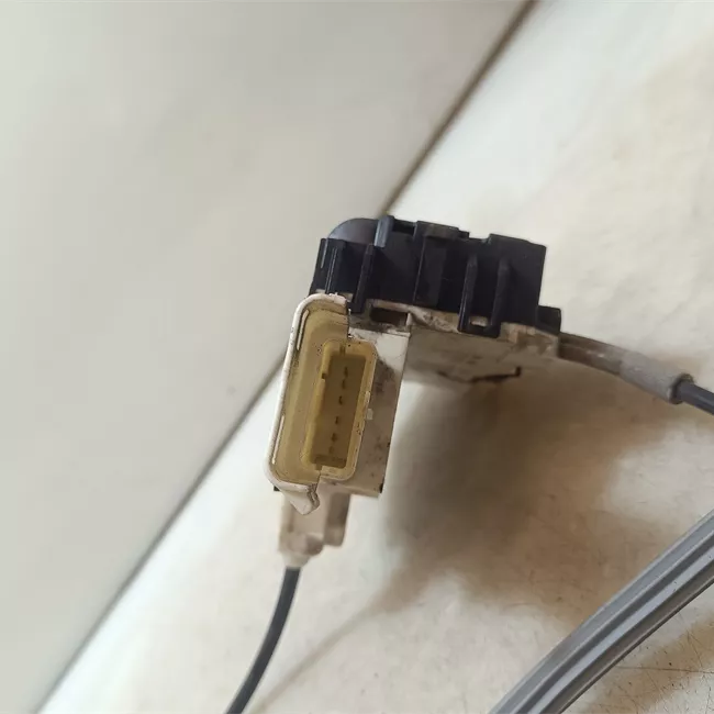 Serratura porta anteriore destra Superbloccaggio