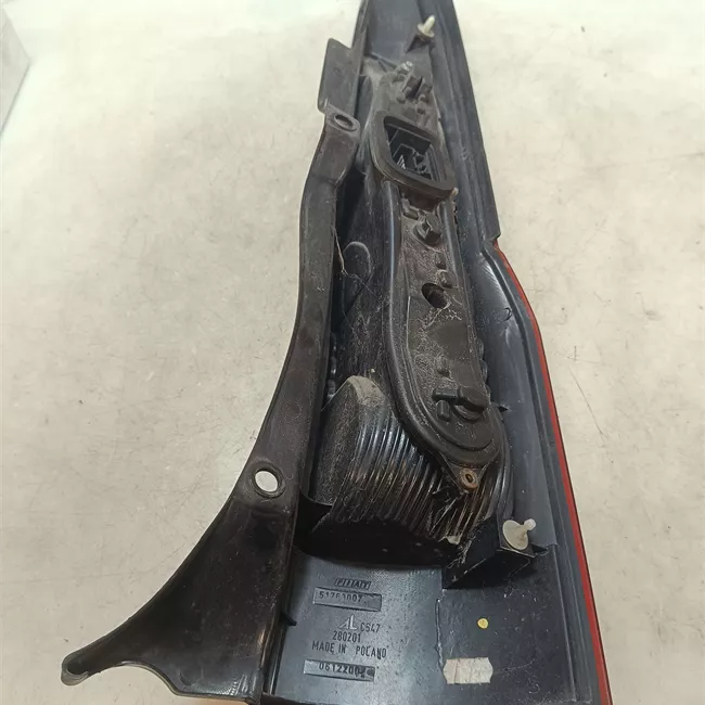 Fanale posteriore sinistro 11/04>