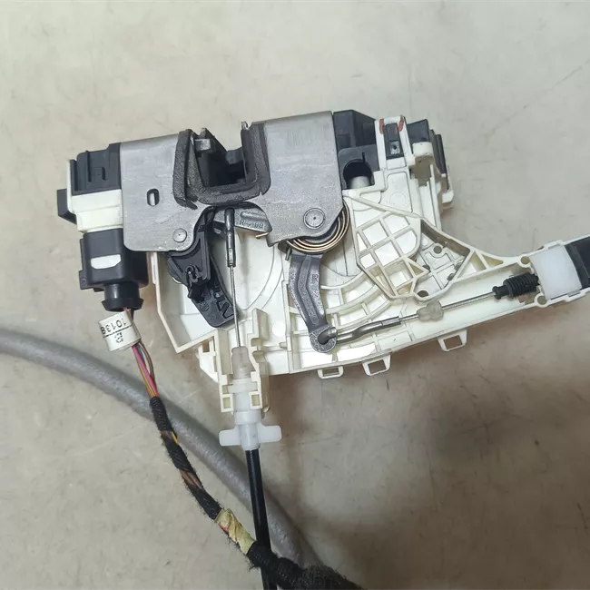 Serratura porta carico laterale scorrevole destra 4K3