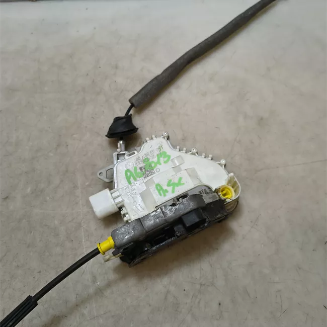 Serratura porta anteriore sinistra