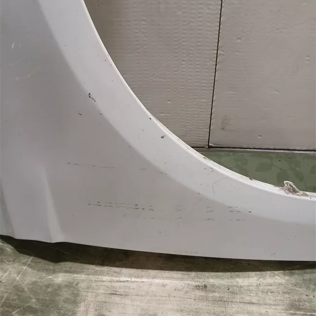 Parafango anteriore destro