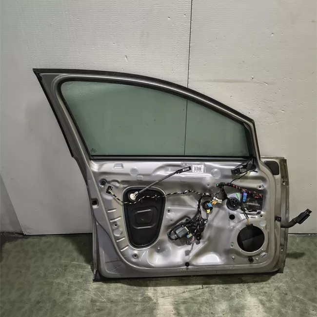 Porta anteriore sinistra