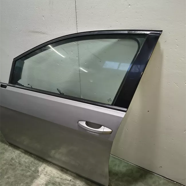 Porta anteriore sinistra