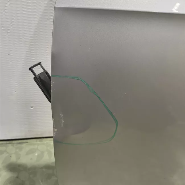 Porta anteriore sinistra