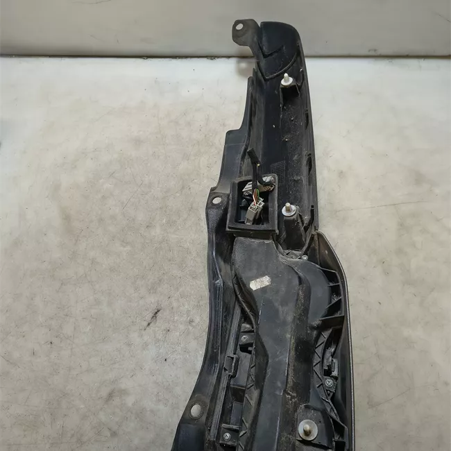 Fanale posteriore parte inferiore sinistro