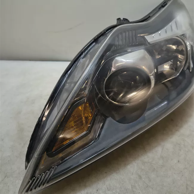 Proiettore sinistro Cornice nera