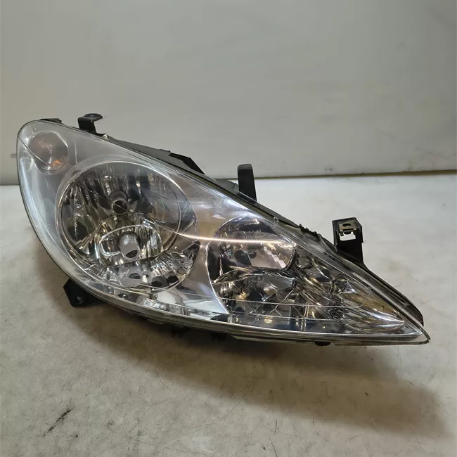 Proiettore destro senza fendinebbia Valeo