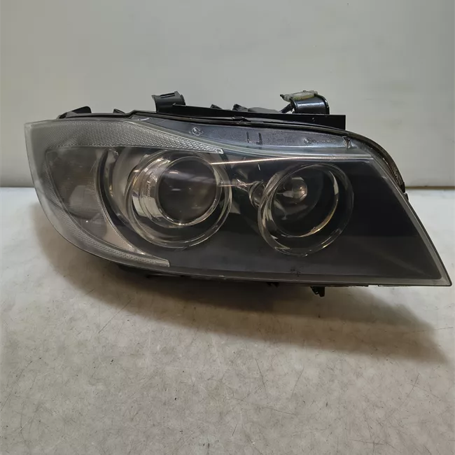 Proiettore destro zkw luce xenon