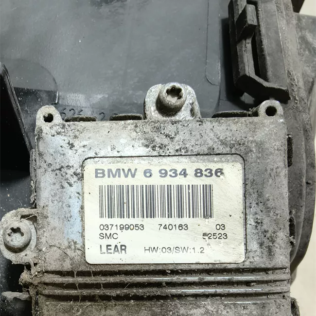 Proiettore destro zkw luce xenon