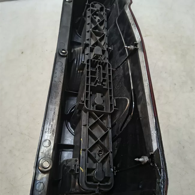 Fanale posteriore sinistro