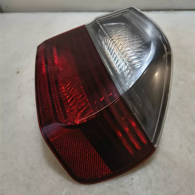 Fanale posteriore parte esterno destro