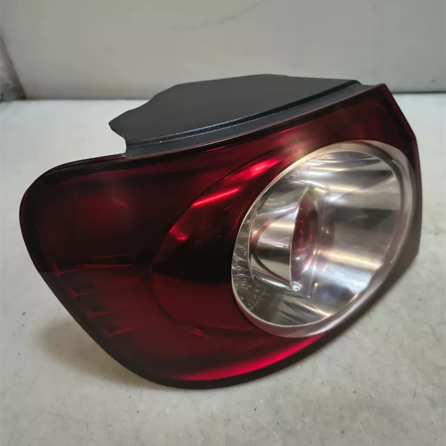 Fanale posteriore parte esterno sinistro