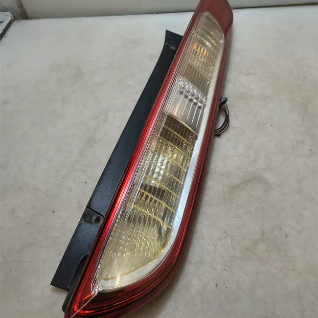 Fanale posteriore destro