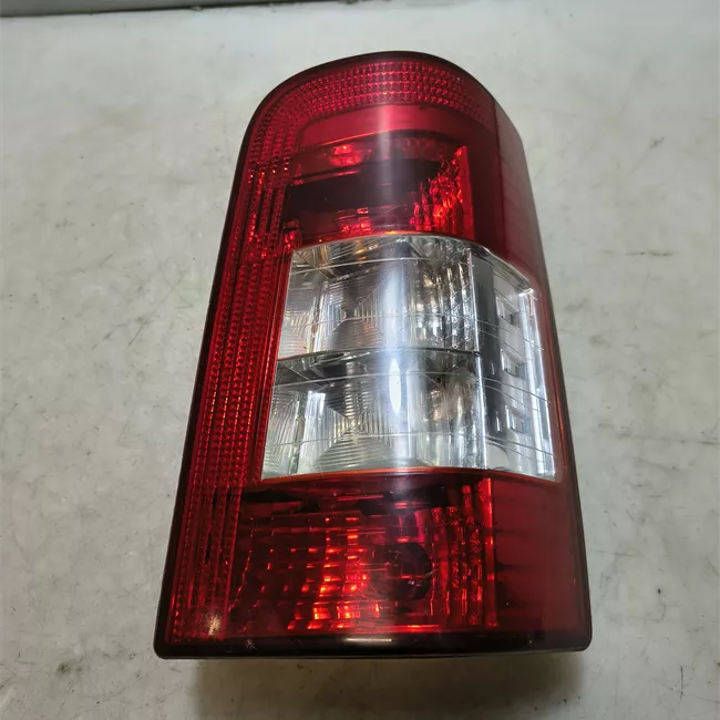 Fanale posteriore destro Sportello post